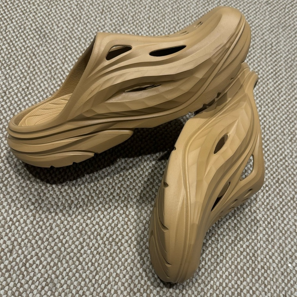 HOKA ONE ONE Ora Recovery Mules - Picture 9 of 16